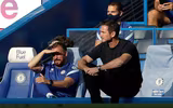[ẢNH] HLV Lampard đã bị hàng thủ Chelsea 