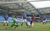 Cận cảnh trận thắng nghẹt thở bằng quả penalty phút bù giờ thứ 10 của M.U