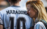 [ẢNH] Người hâm mộ khóc cạn nước mắt tiếc thương Maradona
