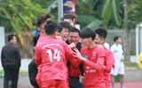 [ẢNH] Loạt trận 14h30 chiều 16-12