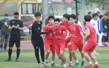 [ẢNH] Chân dung 16 đội bóng hay nhất mùa này