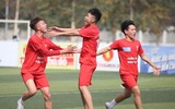 [ẢNH] THPT Hoàng Mai vào chung kết sau màn rượt đuổi tỉ số nghẹt thở