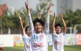 [ẢNH] THPT Hoàng Mai vào chung kết sau màn rượt đuổi tỉ số nghẹt thở