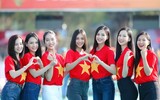 [ẢNH] Trần Tiểu Vy đọ nhan sắc đỉnh cao cùng tân Hoa hậu Đỗ Thị Hà