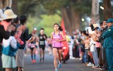 [ẢNH] Những người đẹp 'tỏa sáng' trên đường chạy Pleiku
