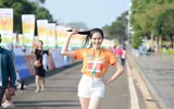 [ẢNH] Những người đẹp 'tỏa sáng' trên đường chạy Pleiku