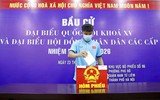 [ẢNH] Công Phượng, Quang Hải cùng đồng đội phấn khởi đi bầu cử