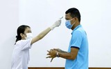 [ẢNH] Công Phượng, Quang Hải cùng đồng đội phấn khởi đi bầu cử