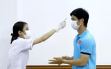 [ẢNH] Công Phượng, Quang Hải cùng đồng đội phấn khởi đi bầu cử