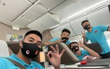 [ẢNH] ĐT Việt Nam phấn chấn lên chuyên cơ sang UAE