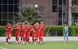 [ẢNH] ĐT Việt Nam mướt mồ hôi trong buổi tập đầu tiên ở UAE