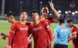[ẢNH] ĐT Việt Nam mướt mồ hôi trong buổi tập đầu tiên ở UAE