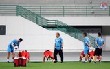 [ẢNH] ĐT Việt Nam mướt mồ hôi trong buổi tập đầu tiên ở UAE