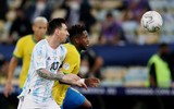 [ẢNH] Cảm xúc trái chiều của Messi và Neymar ở chung kết 