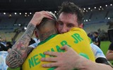 [ẢNH] Cảm xúc trái chiều của Messi và Neymar ở chung kết 
