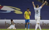 [ẢNH] Cảm xúc trái chiều của Messi và Neymar ở chung kết 