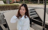 [ẢNH] HLV Kiatisak khoe con gái lớn vừa tròn 18 tuổi