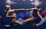 [ẢNH] Hai mỹ nhân Olympic khoe bộ ảnh bikini đẹp hút hồn