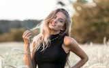 [ẢNH] Gu ăn mặc đẹp khó cưỡng của 'nữ thần điền kinh' Alica Schmidt