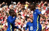 [ẢNH] Có 'bom tấn' Ben White, hàng thủ Arsenal vẫn tấu hài trước Chelsea