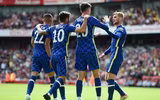 [ẢNH] Có 'bom tấn' Ben White, hàng thủ Arsenal vẫn tấu hài trước Chelsea