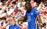 [ẢNH] Có 'bom tấn' Ben White, hàng thủ Arsenal vẫn tấu hài trước Chelsea