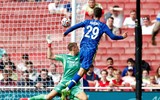 [ẢNH] Có 'bom tấn' Ben White, hàng thủ Arsenal vẫn tấu hài trước Chelsea