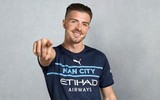 [ẢNH] Áo đấu phá cách táo bạo của Man City bị chê hết lời