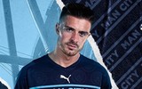 [ẢNH] Áo đấu phá cách táo bạo của Man City bị chê hết lời