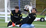 [ẢNH] Vẻ đẹp siêu mẫu nội y bạn gái tân binh Chelsea