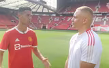 Bộ ảnh mới đẹp lung linh của Ronaldo ở sân Old Trafford