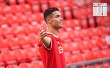 Bộ ảnh mới đẹp lung linh của Ronaldo ở sân Old Trafford