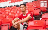 Bộ ảnh mới đẹp lung linh của Ronaldo ở sân Old Trafford
