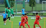 [ẢNH] Công Phượng, Quang Hải tập 'cực sung' chờ đấu Trung Quốc