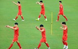 [ẢNH] Công Phượng, Quang Hải tập 'cực sung' chờ đấu Trung Quốc