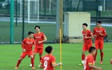[ẢNH] Công Phượng, Quang Hải tập 'cực sung' chờ đấu Trung Quốc