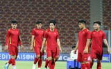[ẢNH] Tuyển Việt Nam làm quen mặt sân 'may mắn', sẵn sàng đấu Oman