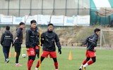 U23 Việt Nam gồng mình luyện tập dưới cái lạnh 6 độ C