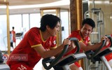 Thầy Park cho Công Phượng tập tạ sau trận thua Nhật Bản