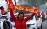 CĐV Việt Nam khuấy động không khí, 'tiếp lửa' thầy trò HLV Park