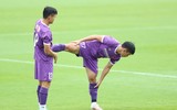 ĐT Việt Nam tập 'cực sung' dưới mưa trước khi lên đường dự AFF Cup