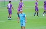 ĐT Việt Nam tập 'cực sung' dưới mưa trước khi lên đường dự AFF Cup