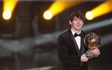 7 lần Messi nâng Quả bóng Vàng sau 12 năm