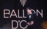 7 lần Messi nâng Quả bóng Vàng sau 12 năm