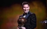7 lần Messi nâng Quả bóng Vàng sau 12 năm