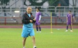 Tuyển Việt Nam dầm mưa 'luyện công' chờ quyết đấu Malaysia