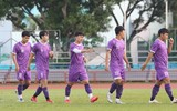 ĐT Việt Nam cười 'thả phanh' trước màn tái ngộ Thái Lan