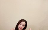 Vẻ đẹp vạn người mê của bạn gái 'Messi Thái'