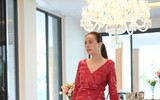 Nữ trưởng đoàn Thái Lan trông như 'hotgirl' nhờ phong cách sành điệu