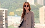Nữ trưởng đoàn Thái Lan trông như 'hotgirl' nhờ phong cách sành điệu